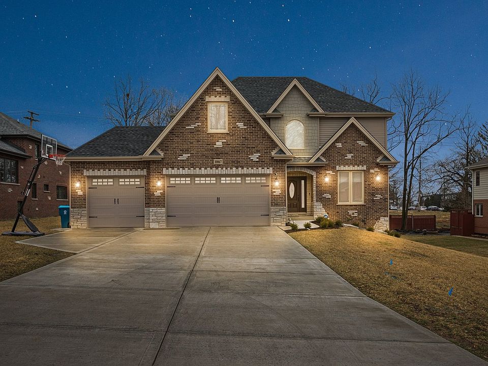 1st image of 10067 S 86th Ct