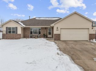 3588 S Ridge Rd, De Pere, WI 54115