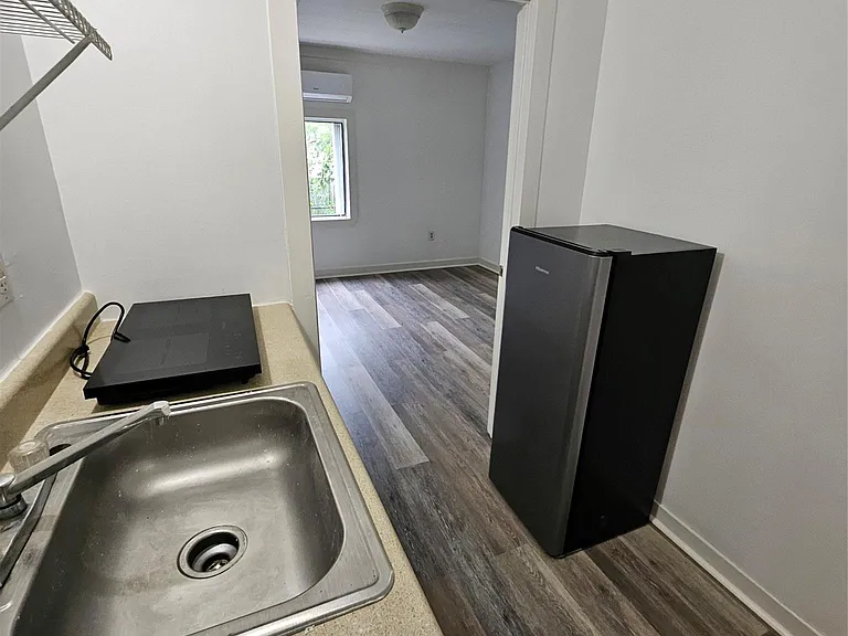 805 S Confederate Ave — Photo 8