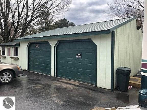 4th image of 3171 Frankfort Hwy