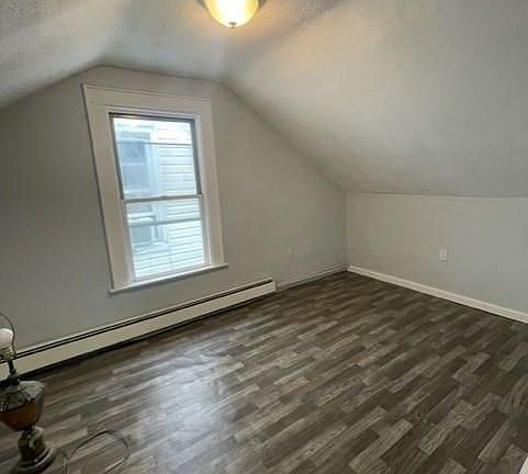 5th image of 110 Storms Ave #2