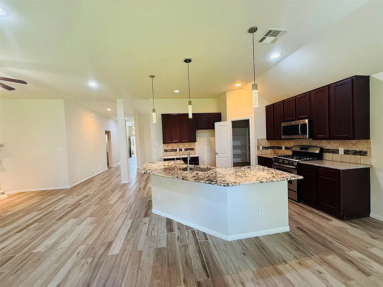 23703 Early Maple Ct — Photo 9