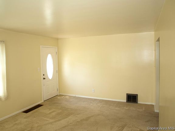 3rd image of 791 S Farnham St