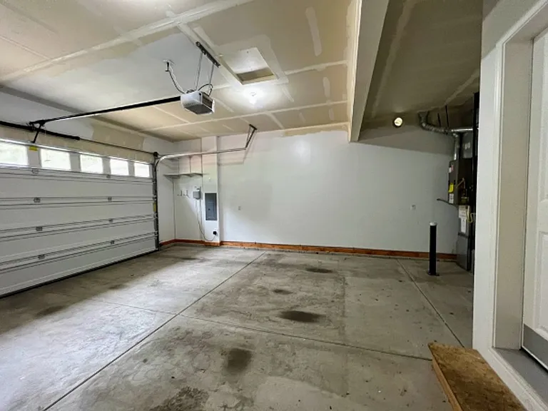 9212 Campus Glen Dr NE — Photo 24