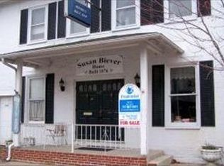 110 W Main St, Annville, PA 17003