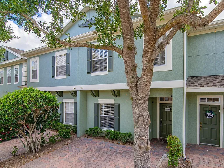 2414 Caravelle Cir #1 — Photo 43