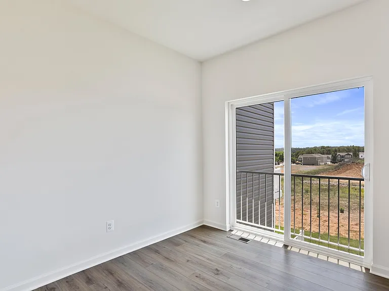 88 Mossdale Blvd — Photo 34