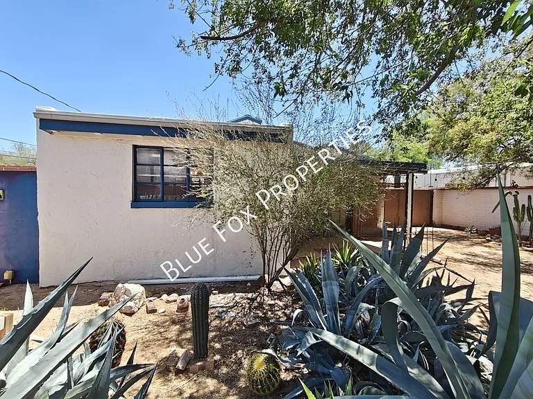 2233 N Isabel Blvd — Photo 42