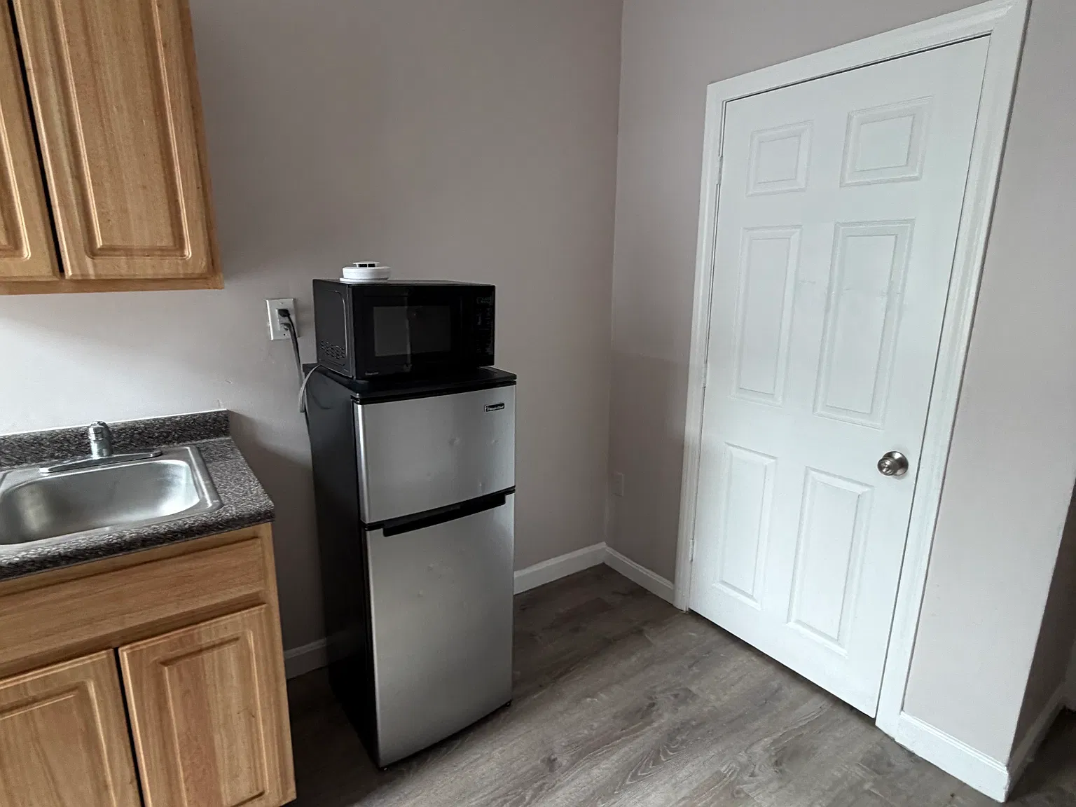 1 bed, $800 — Photo 2