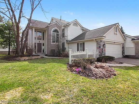 2nd image of 7365 Danbury Dr