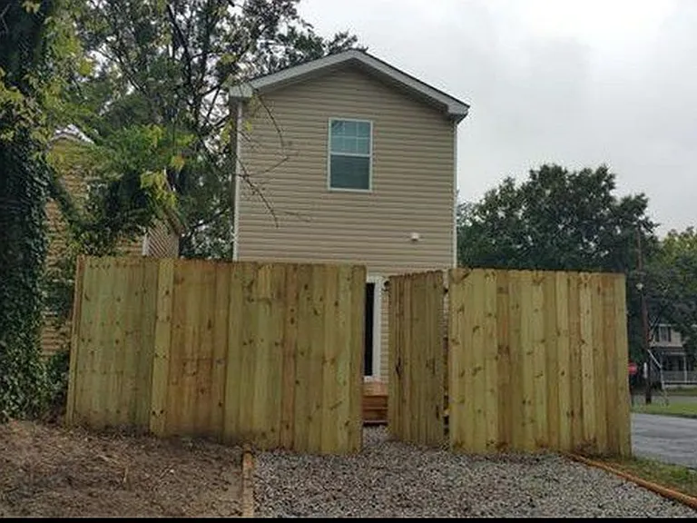 1427 N 22nd St — Photo 3