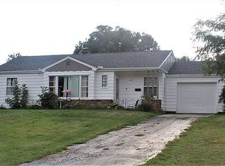 227 Edwards St, Kewanee, IL 61443