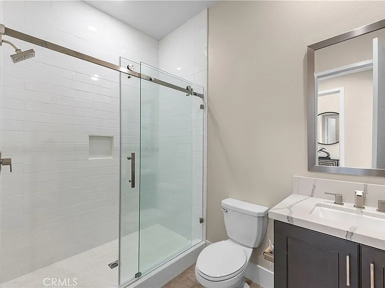 57 Ray — Photo 24