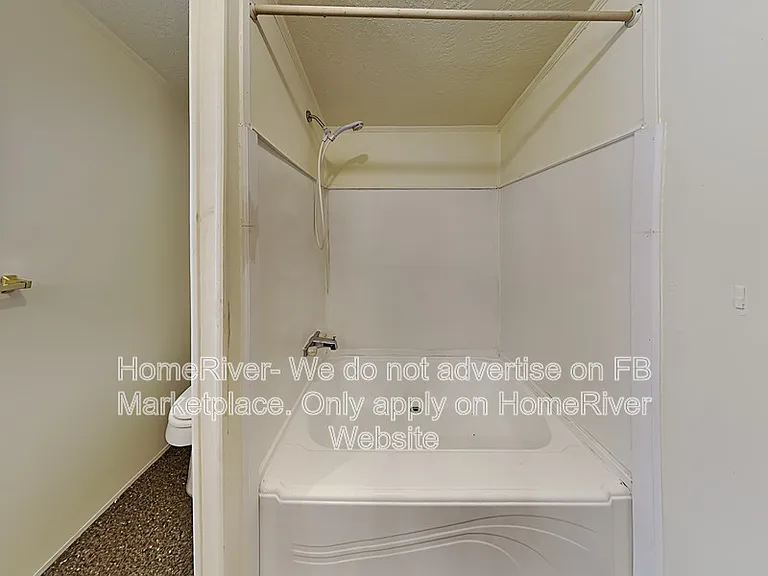 2920 S Windsor Rd — Photo 14