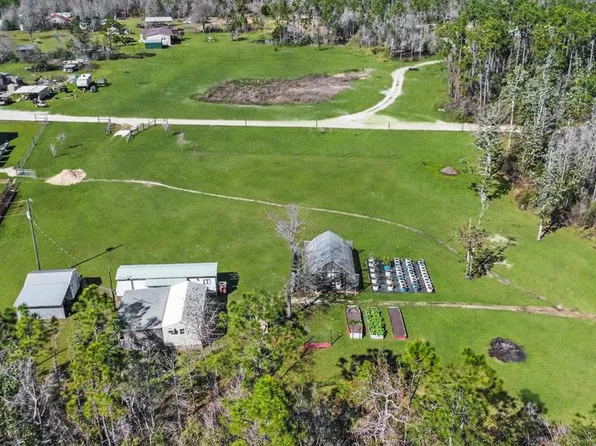 978 Griffin Rd, Wewahitchka, FL 32465