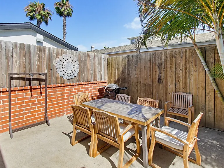 1973 Pacific Beach Dr — Photo 16