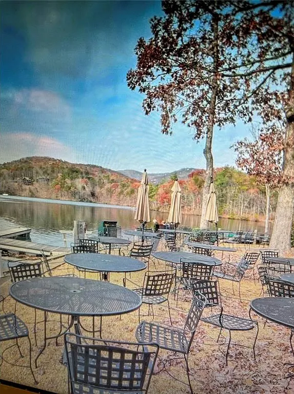 3 bed, 1440 sqft, $2,650 — Photo 3