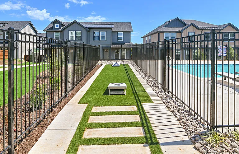 Canvas at Grand Prairie Townhomes — Photo 28