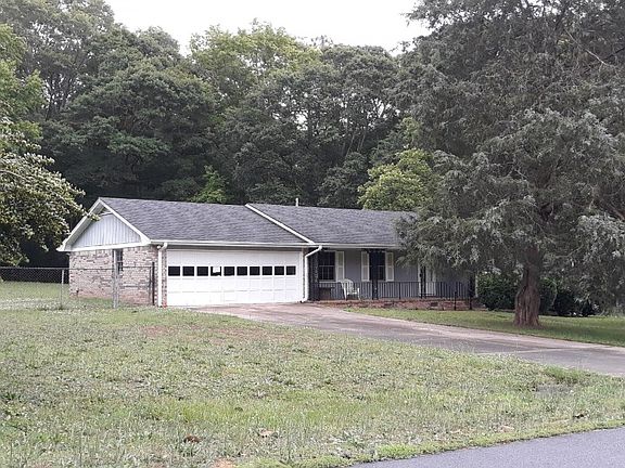 3rd image of 4770 Bell Cir SE