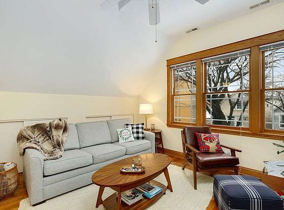 2nd image of 3617 N Seeley Ave #2