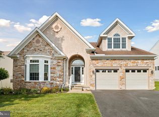 415 Hodgson Cir, West Grove, PA 19390