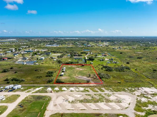 114 S Salt Lake Rd, Rockport, TX 78382