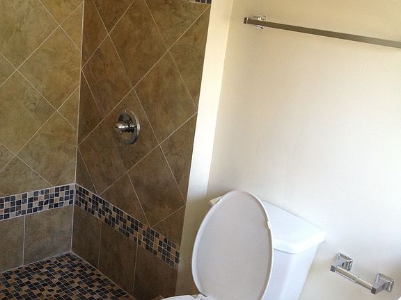 5th image of 2604 Fulton St