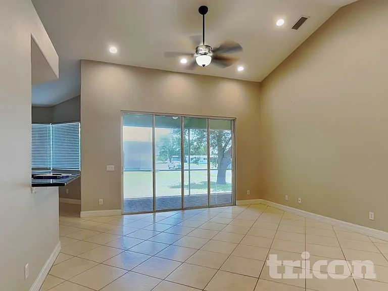 4170 Grobe St — Photo 2
