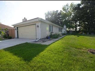 2550 Harvest Dr, Crown Point, IN 46307