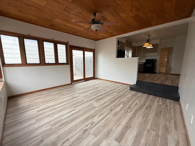 2202 D Ave — Photo 8