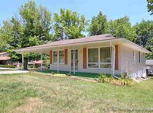 318 Edgewood Dr, Cape Girardeau, MO 63703