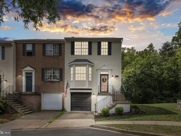 107 Crossing Rd, Fredericksburg, VA 22406