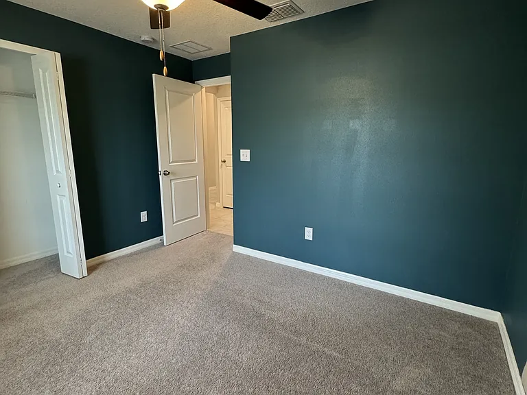 13009 Majestic Garden Ln — Photo 37