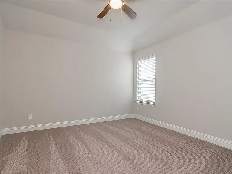 2309 Truro Dr — Photo 16