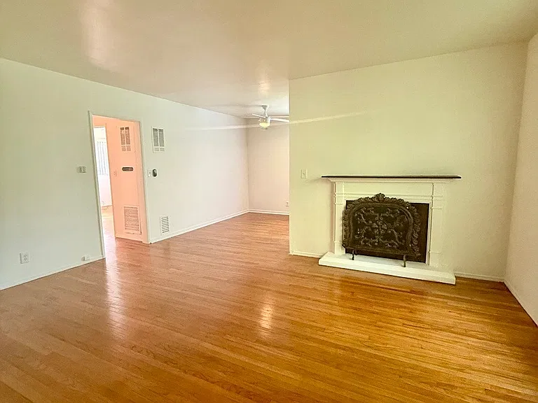 6211 Fountain Ave #6 — Photo 3