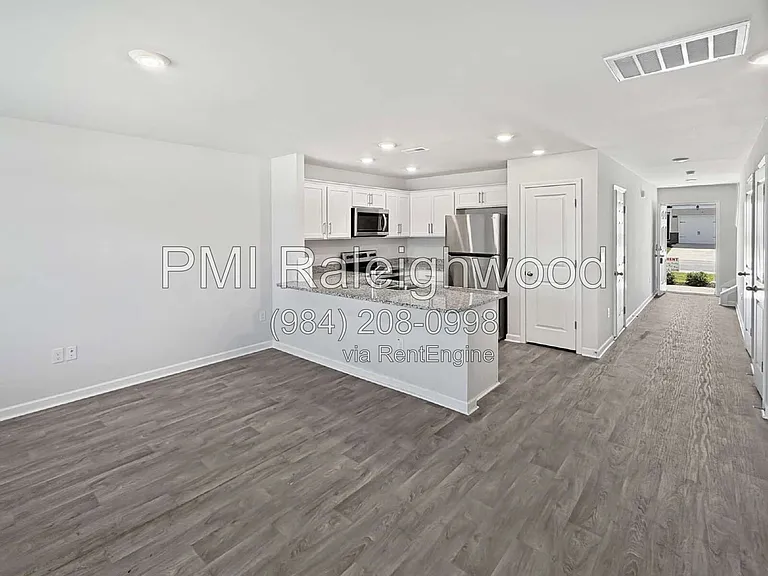 3307 Alibird Ln — Photo 11