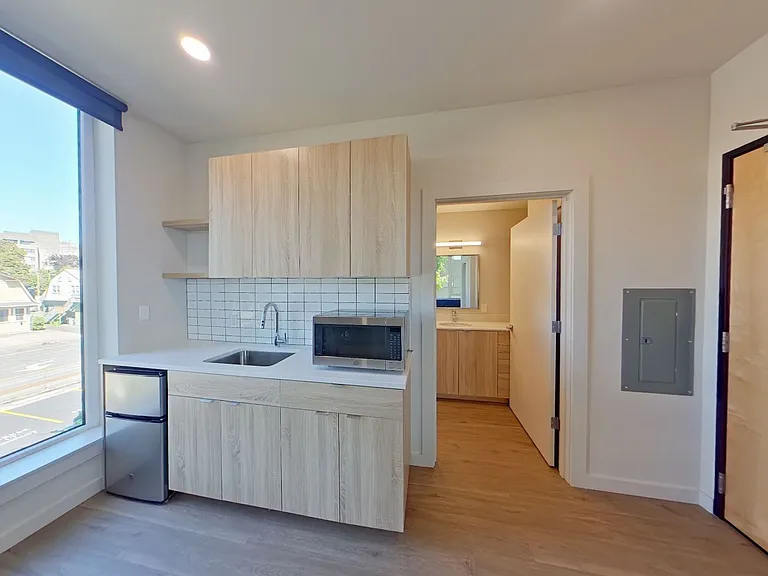 11th and Ferry Lofts — Photo 20