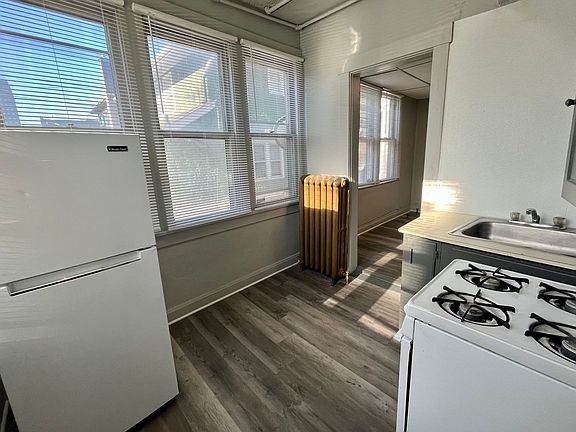 3rd image of 123 N 36th St #1238