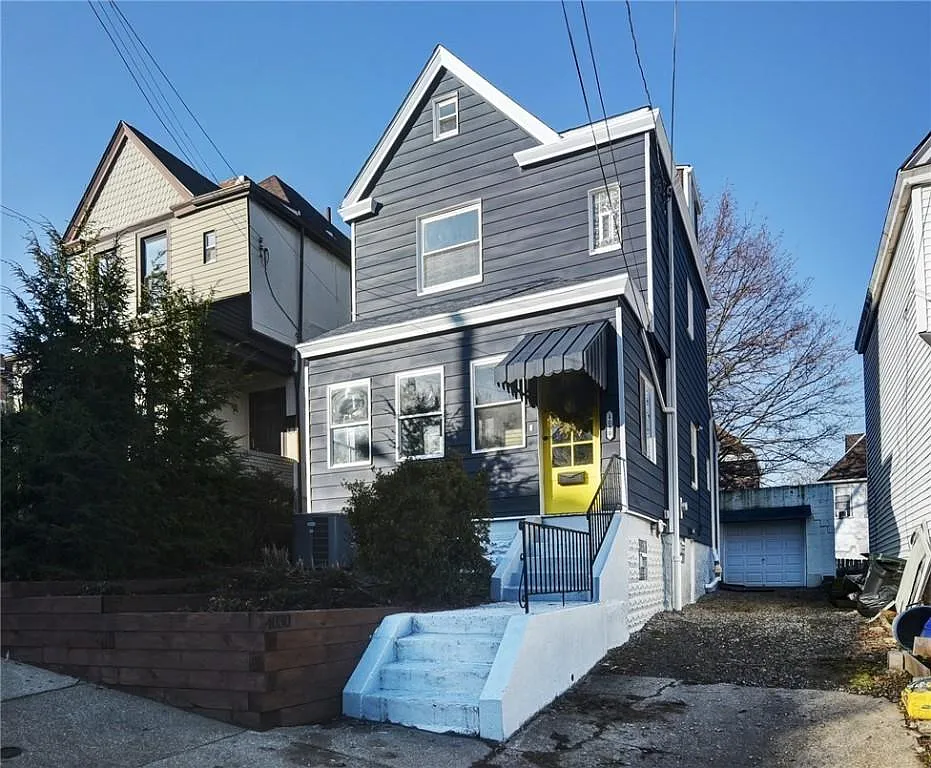 4030 Hoosac St photo 1