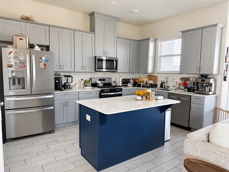 573 Hutchinson Ln — Photo 8