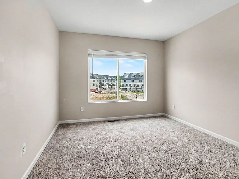 2717 Bristol Ridge Dr — Photo 18