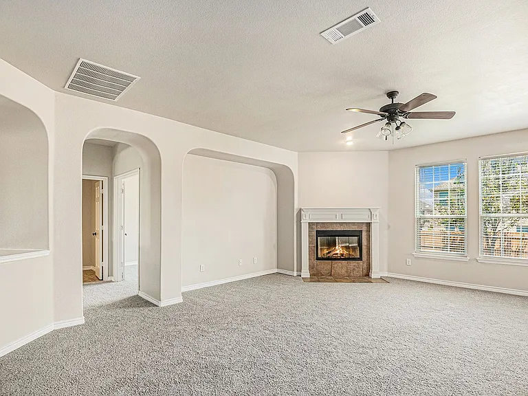 605 Port Royale Way — Photo 7