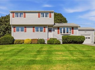 31 Redwood Rd, Portsmouth, RI 02871