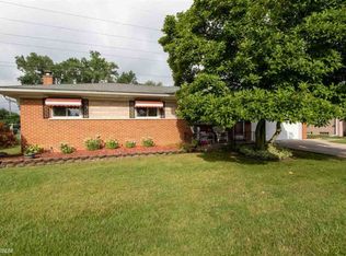 33103 McCoy Dr, Sterling Heights, MI 48312