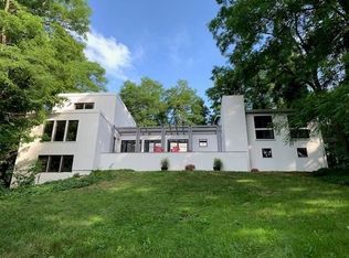 1650 Paige Hill Dr, Victor, NY 14564