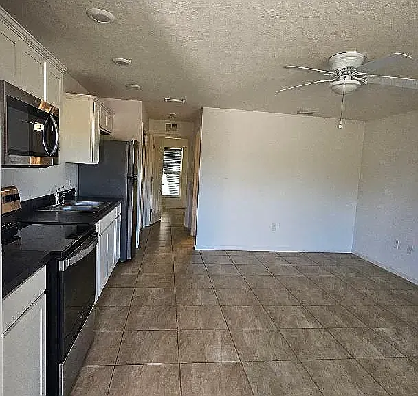 1 bed, 560 sqft, $1,250 — Photo 2