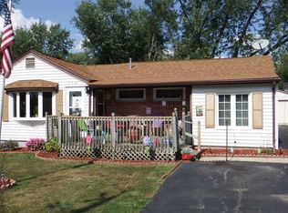 132 Huron Rd, Machesney Park, IL 61115