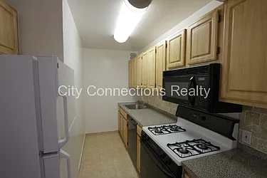 Rented by City Connections Realty