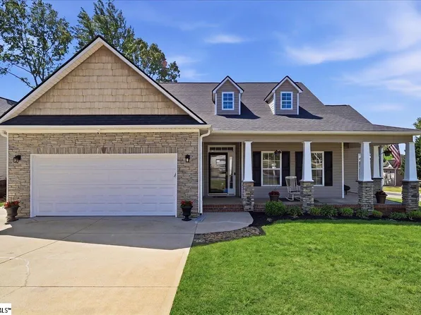 102 Teakwood Ct, Boiling Springs, SC 29316