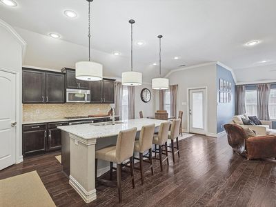 682 Sailors Ave, The Colony, TX, 75056